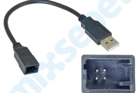 Suzuki Araç için Özel OEM USB Soketi 20-003