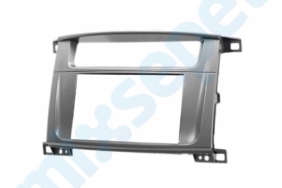 Toyota Land Cruiser 100 Teyp ve Çerçevesi 07-005