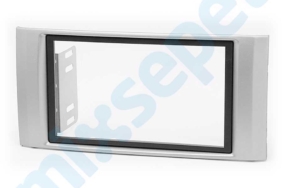 Isuzu D Max 11-482 Multimedya Çerçevesi