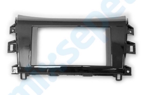 Nissan Navara 2011-575 Multimedya Çerçevesi